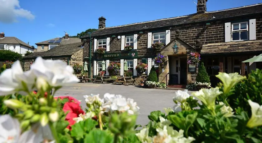 4 Family Hotels Near St Ives Estate Worth Booking