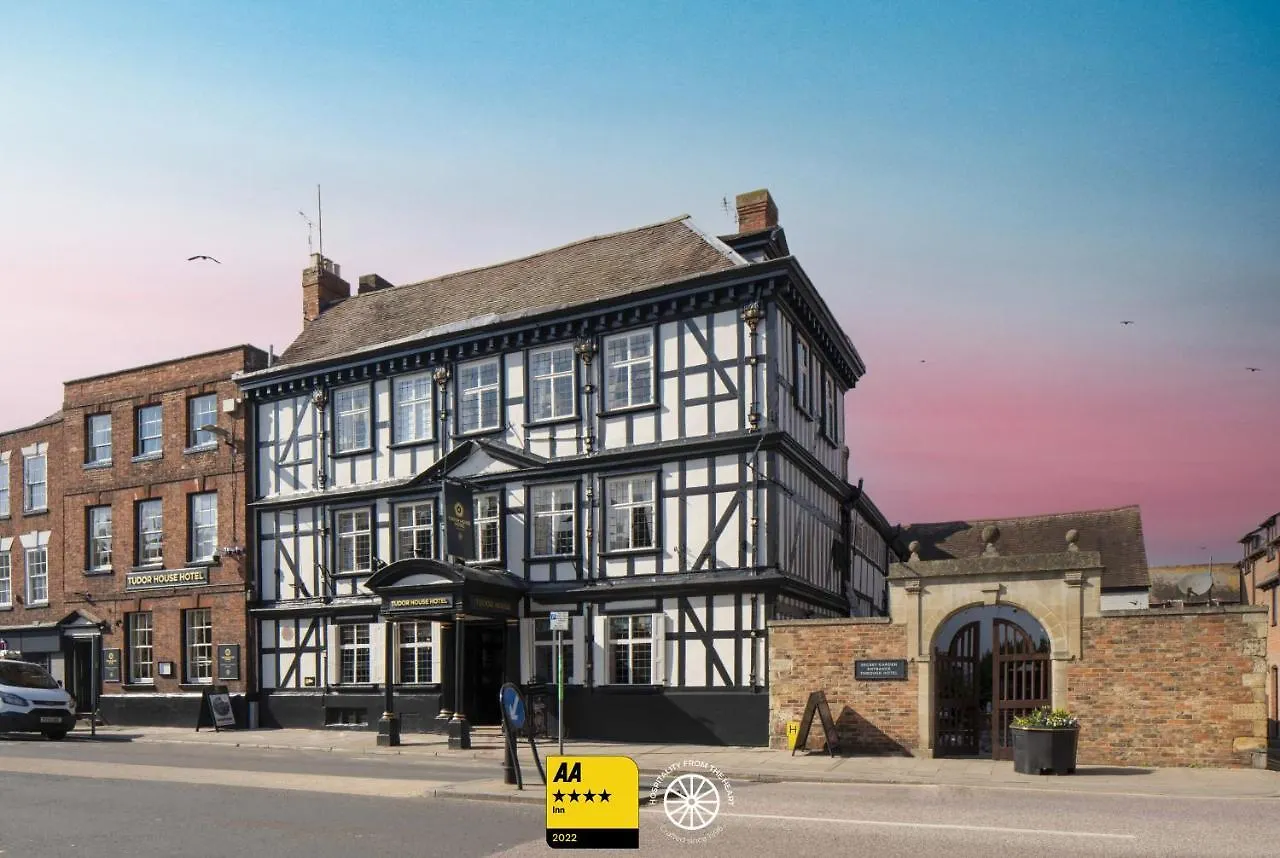 Where to Stay Near Tudor House Museum: 4 Design Hotels
