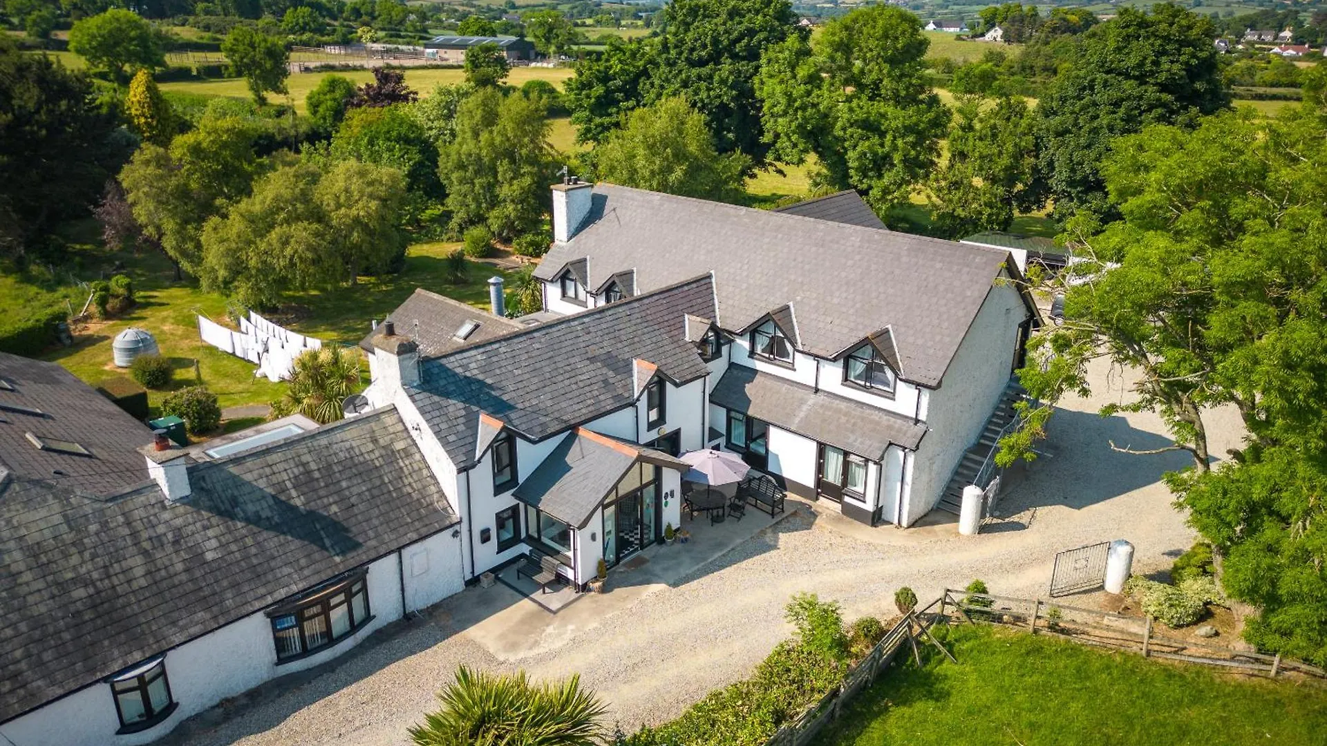 5 Central Hotels Near Castlewellan Forest Park Worth Booking