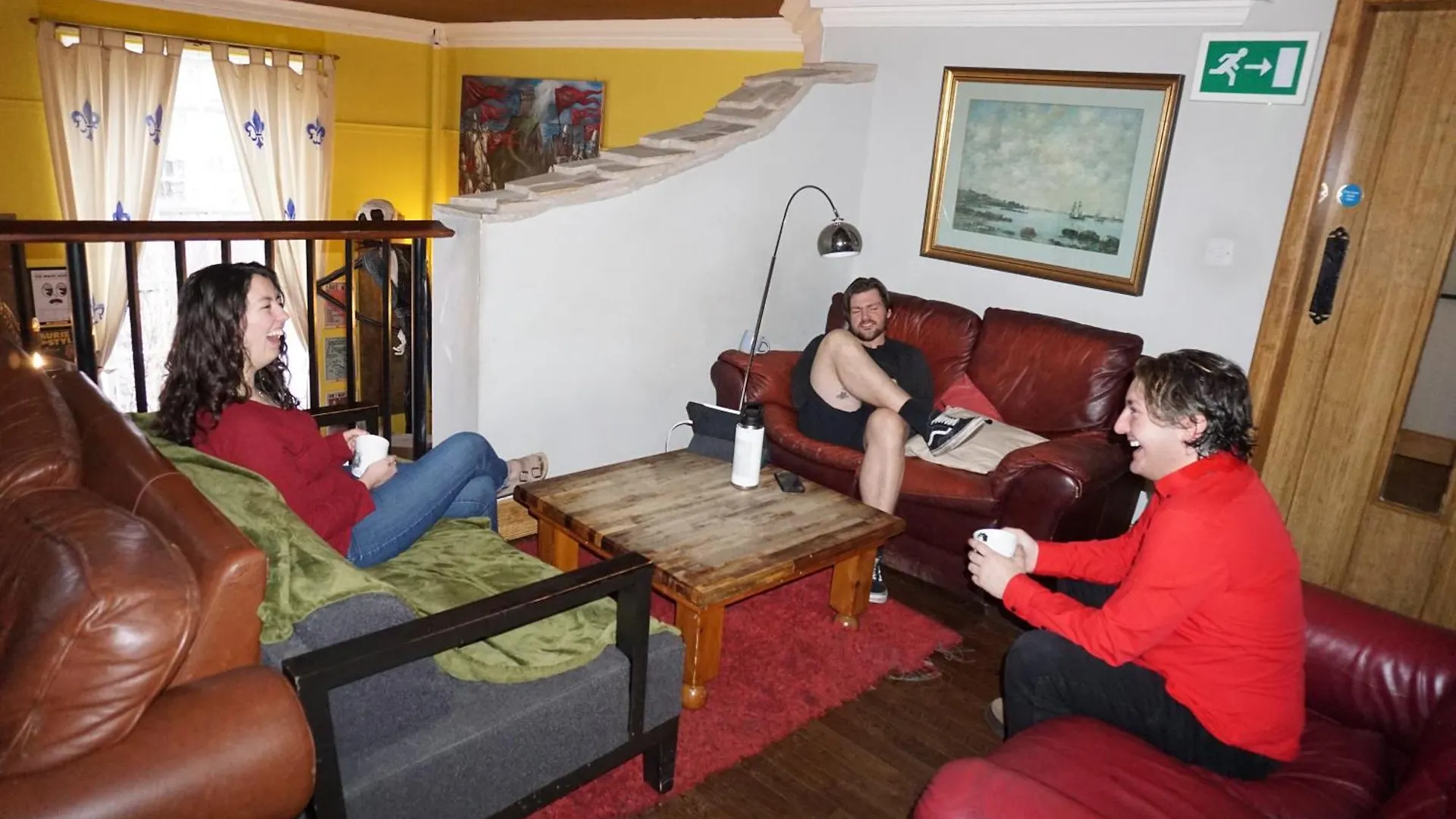 4 Cheap Hotels Close to Scottish Widows Bank Plc Edinburgh