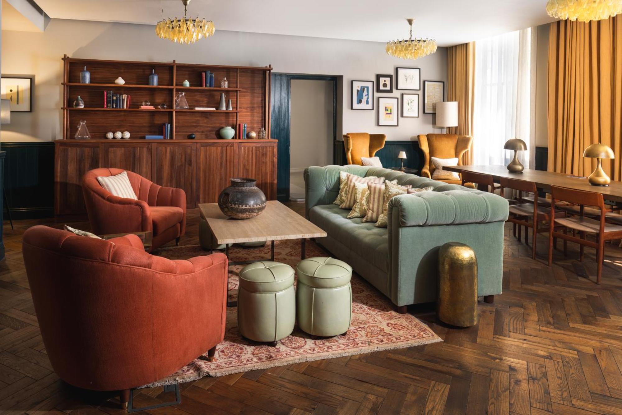 9 Smart 4-Star Hotels Near Hyde Park Worth Booking