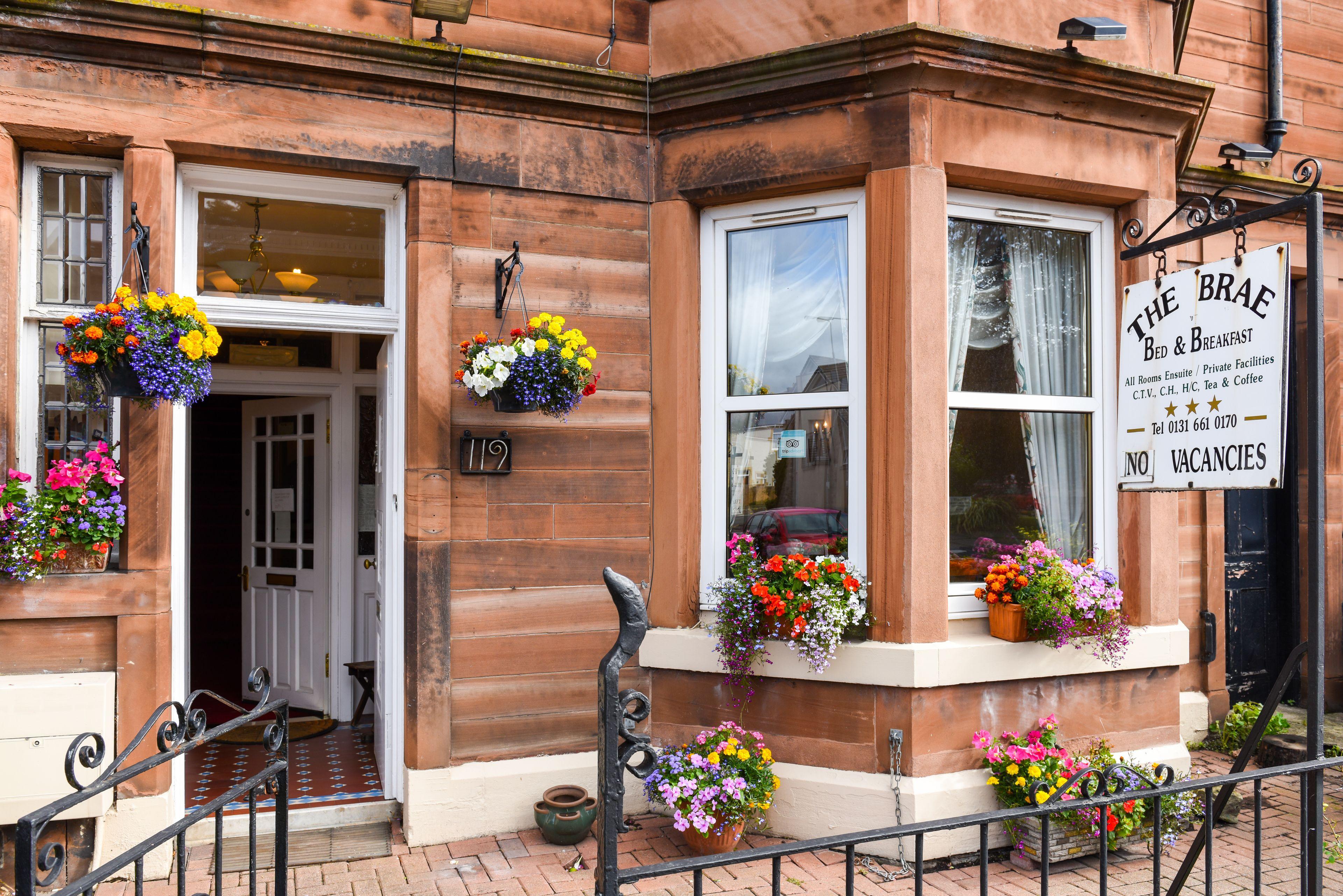 Where to Stay Near Gorgie City Farm: 4 Best 3-Star Hotels