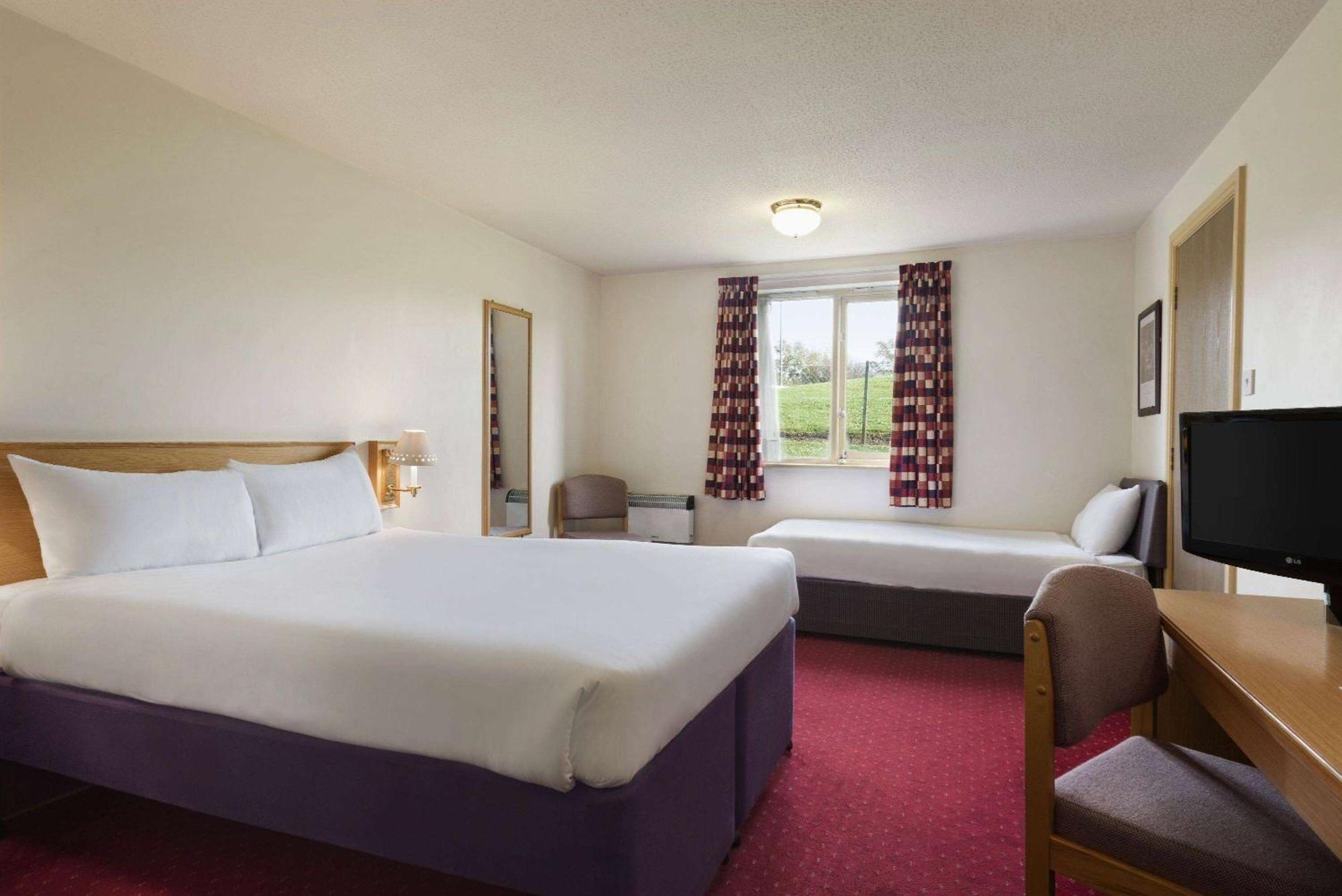 Where to Stay Near Tudor House Museum: 4 Solid 3-Star Hotels
